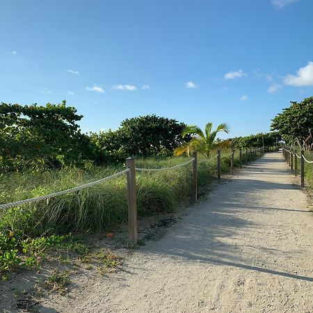 Biscayne Garden'S Studio Golden Glades Zewnętrze zdjęcie